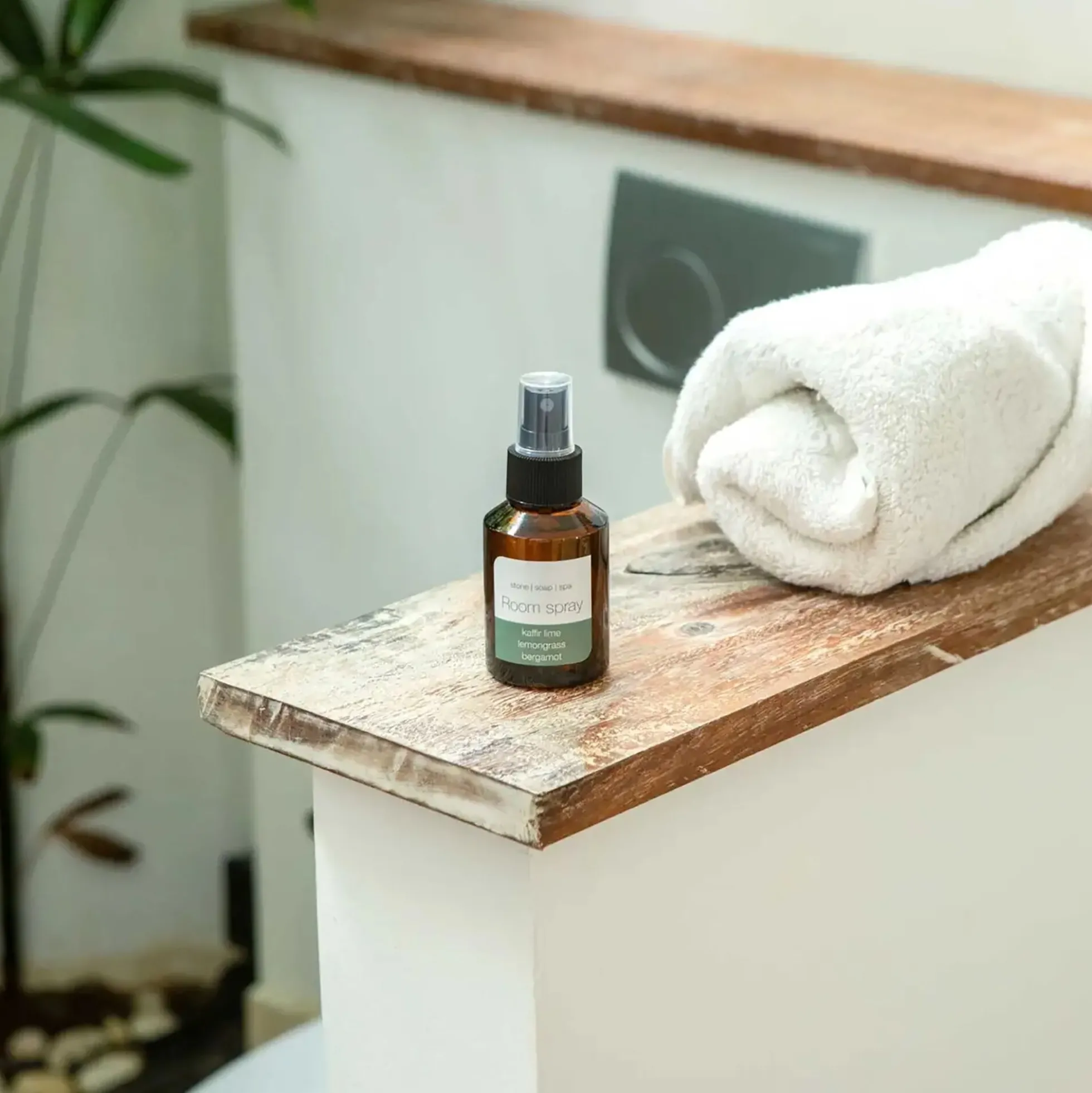 Room Spray, leaf