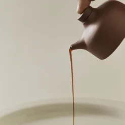 Sand Secrets Soy Pot, red clay