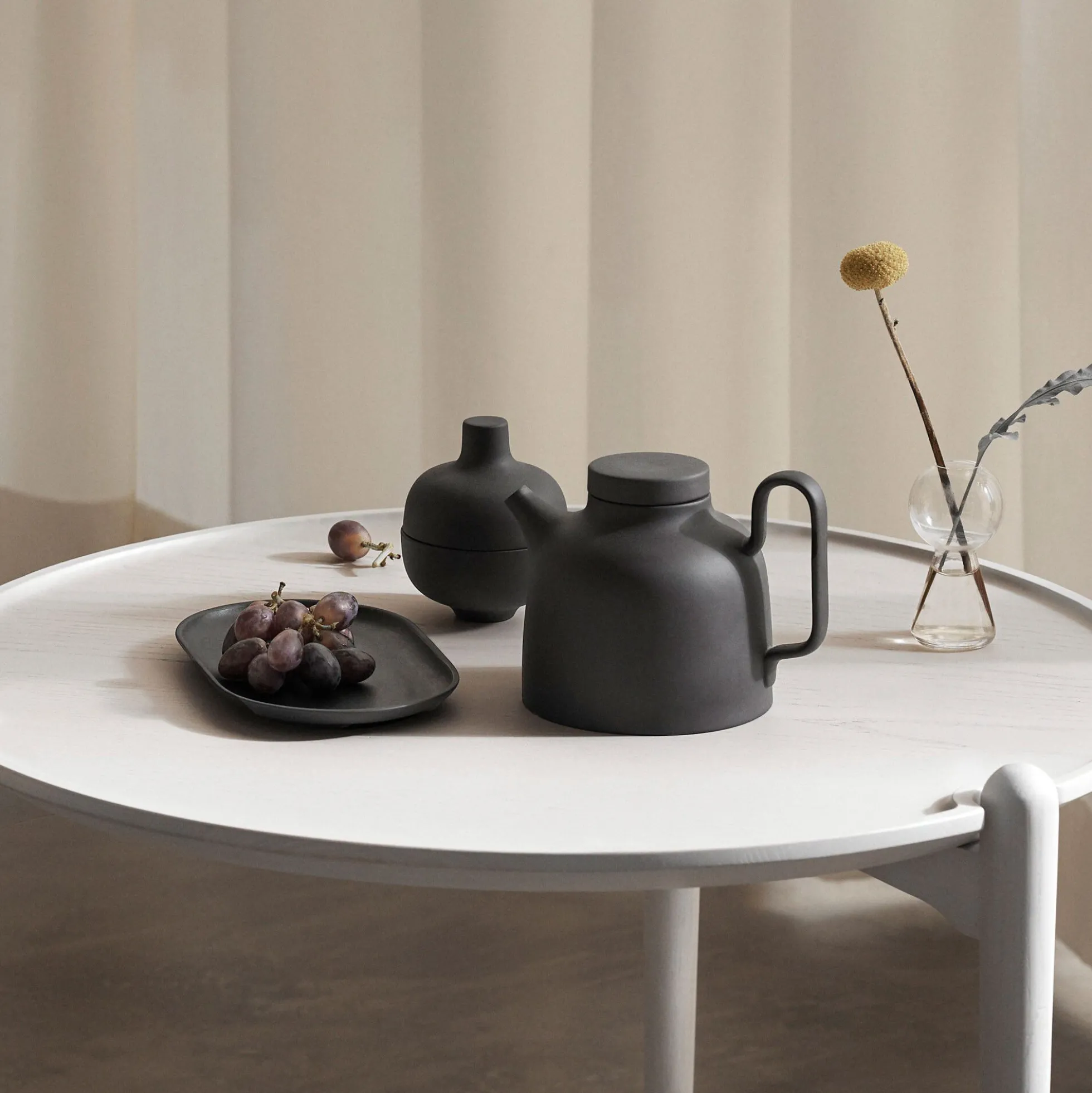 Sand Secrets Tea Pot, black clay