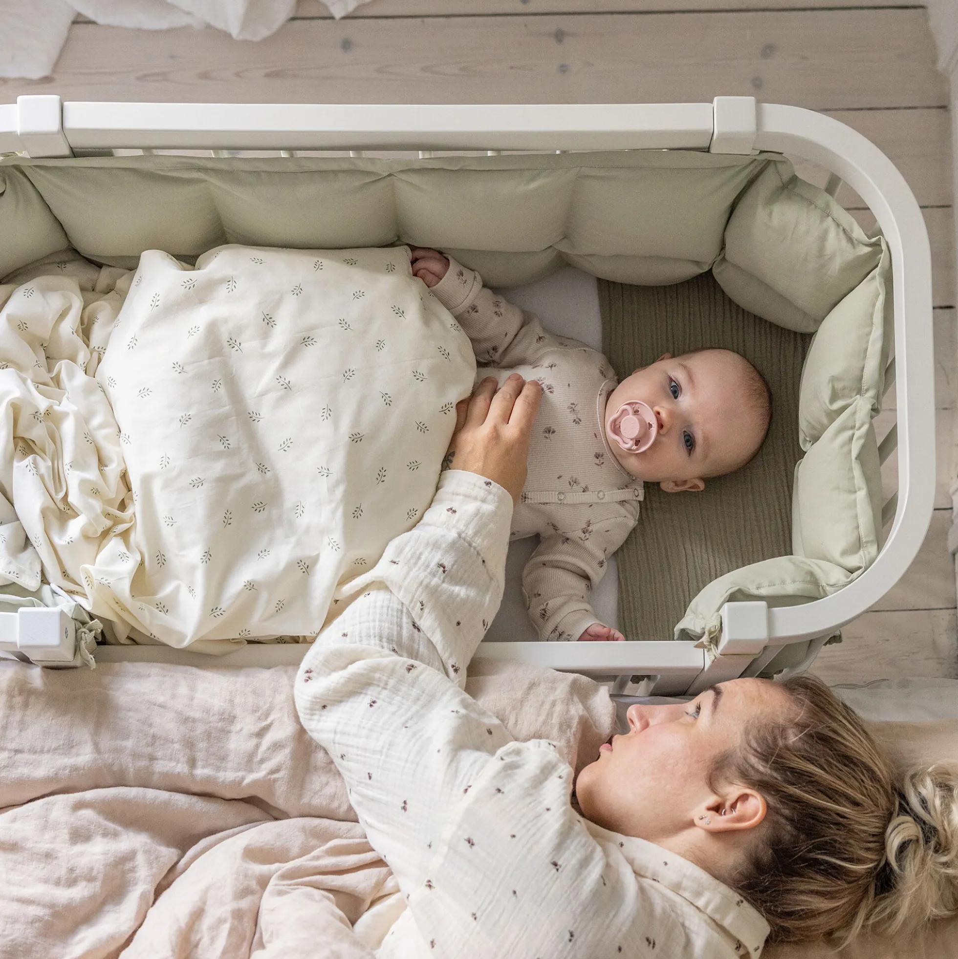 Sebra Bedside Crib, hvid