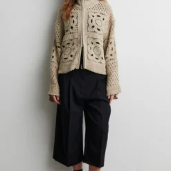 Sella Cropped Trousers, black