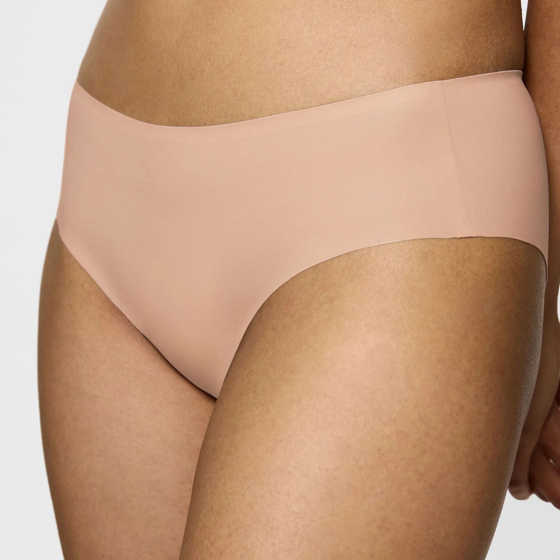 Smart Invisible Hipster, neutral beige