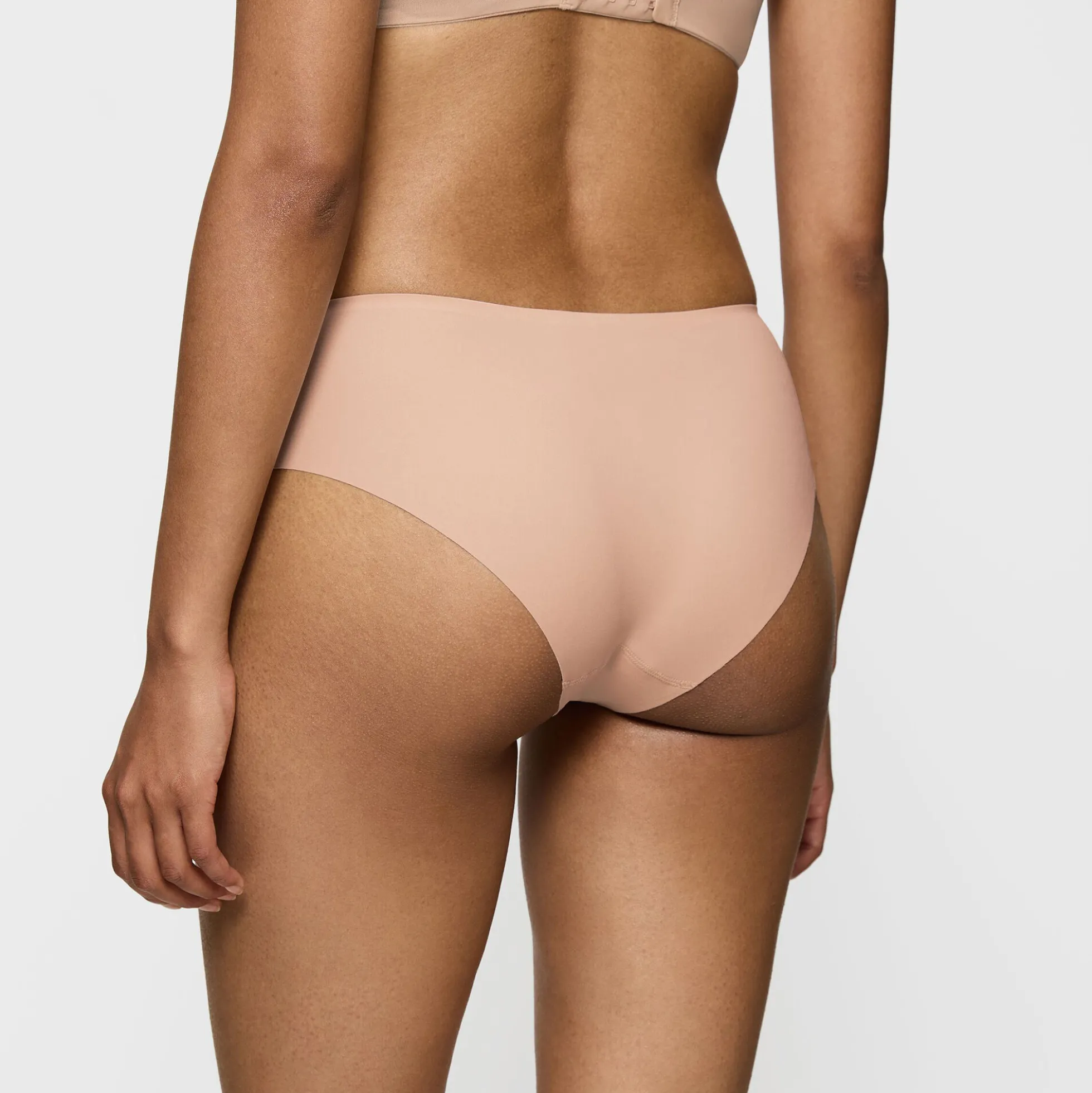 Smart Invisible Hipster, neutral beige