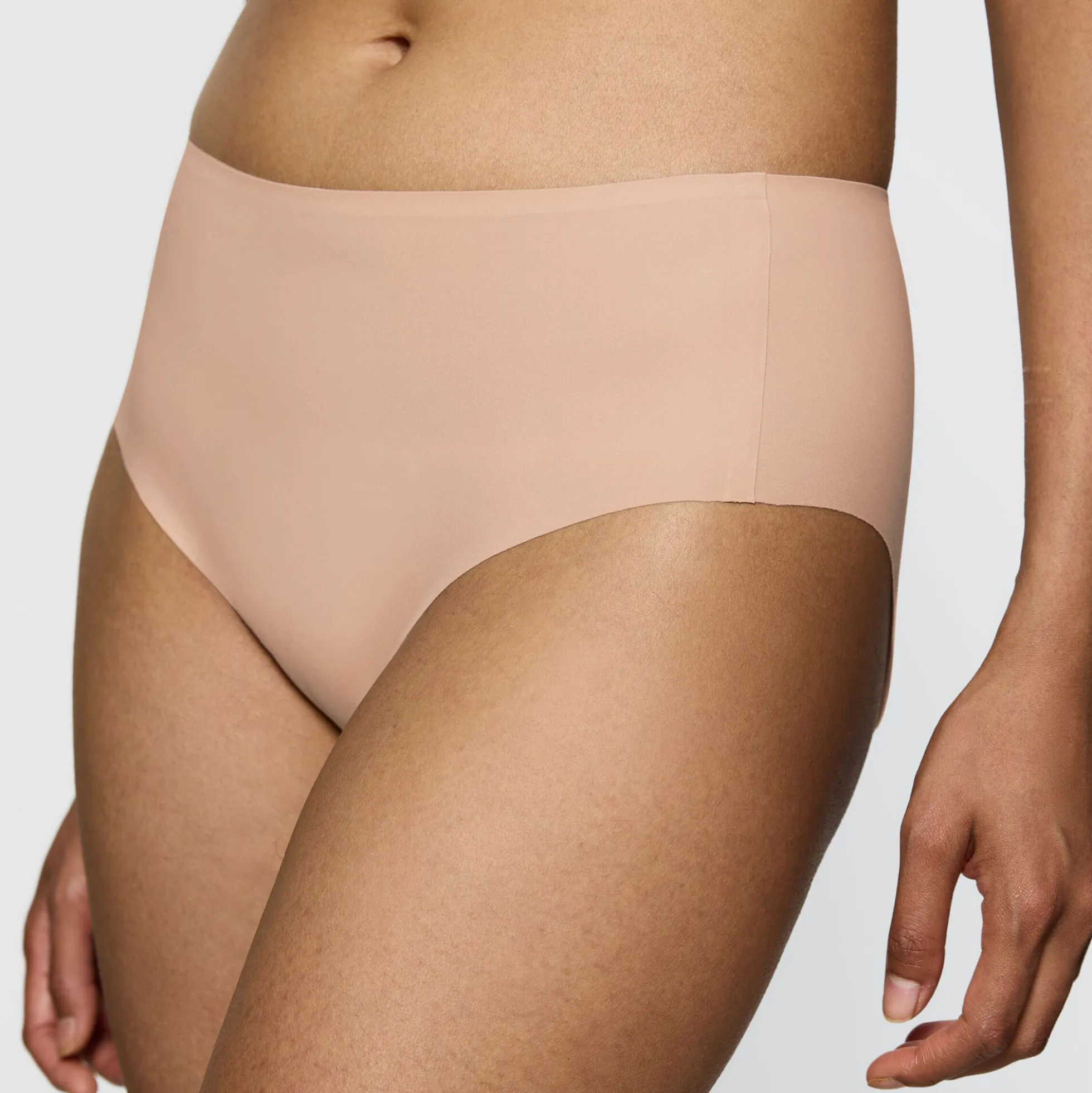 Smart Invisible Maxi, neutral beige