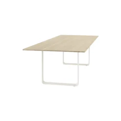 70/70 Table, solid oak/white
