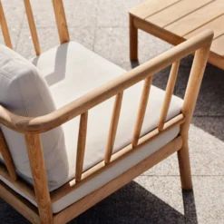 Tradition Lounge Chair, light sand
