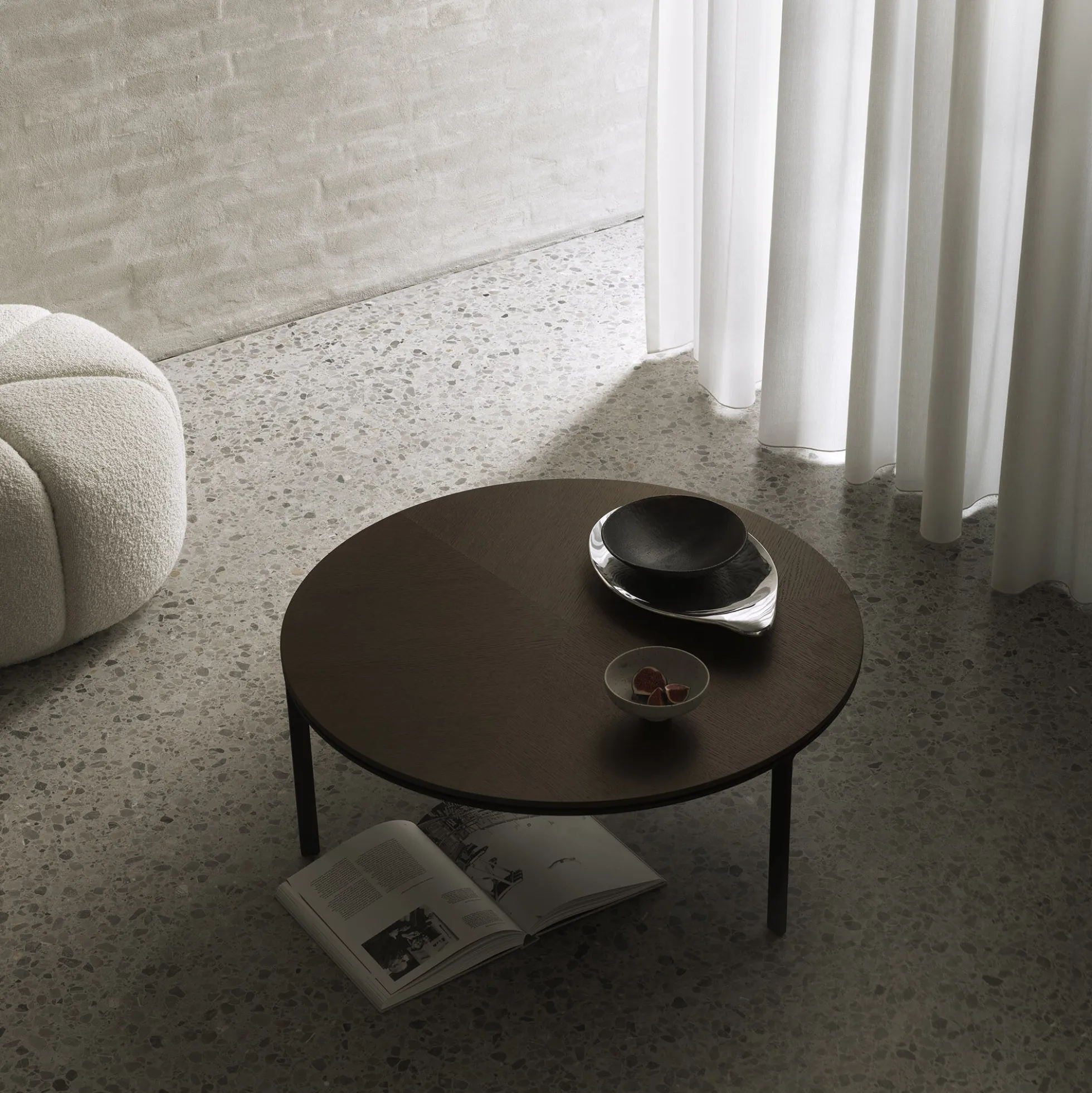 VIPP425 Coffee Table, dark oak