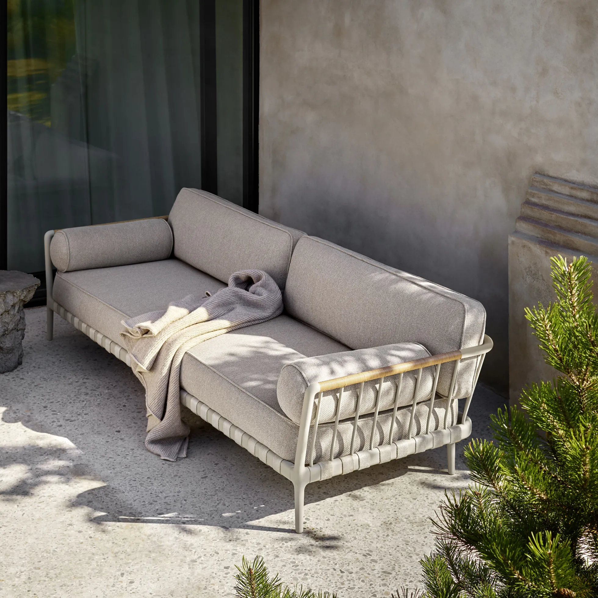 VIPP720 Open-Air 3-Seater Sofa, sand