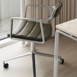 VIPP452 Swivel Chair with Castors, bosco green/polished aluminium