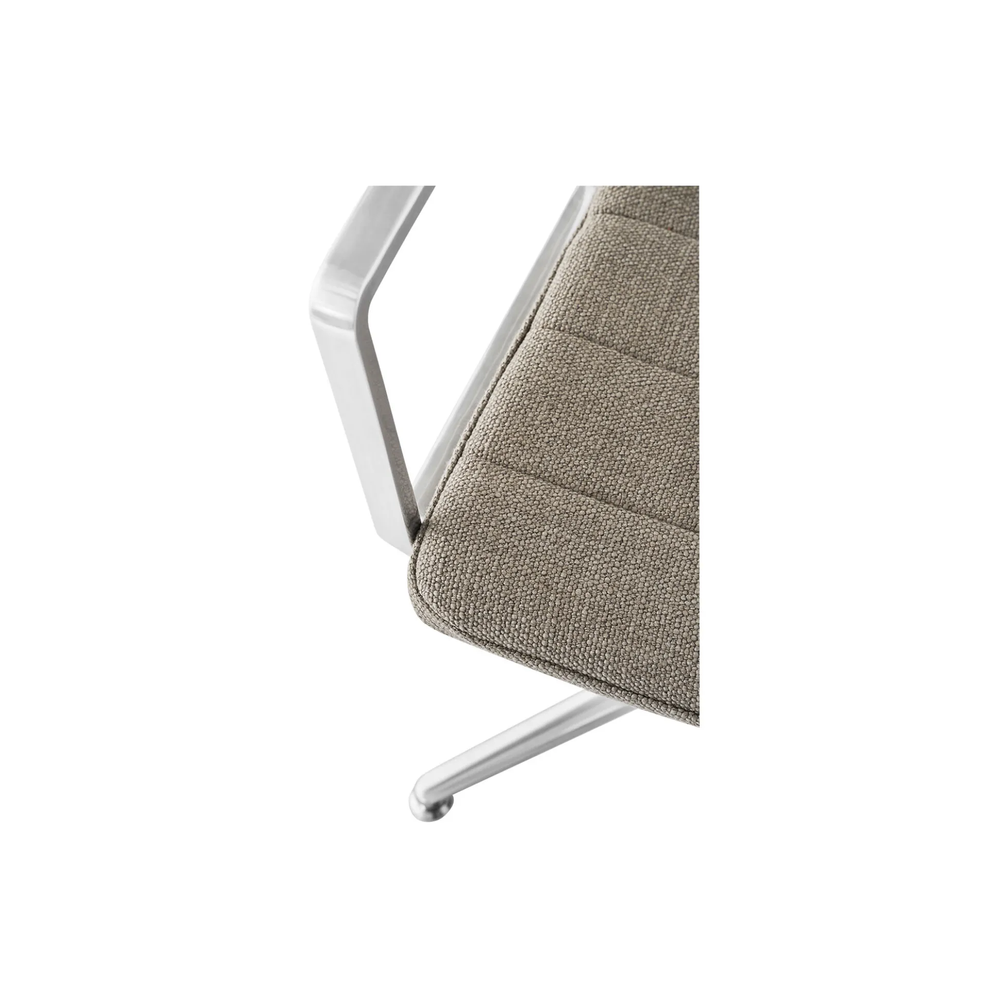 VIPP452 Swivel Chair with Gliders, dark sand/polished aluminium