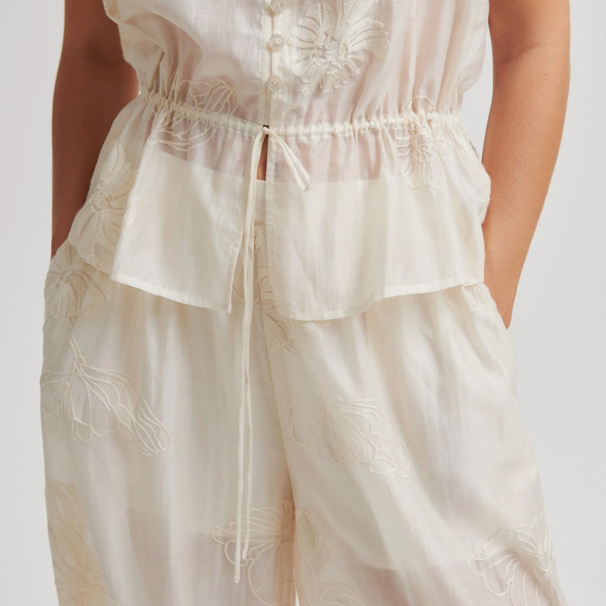 Vira Trousers, soft beige