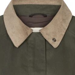Waxed Coat Cloudy, dark soil