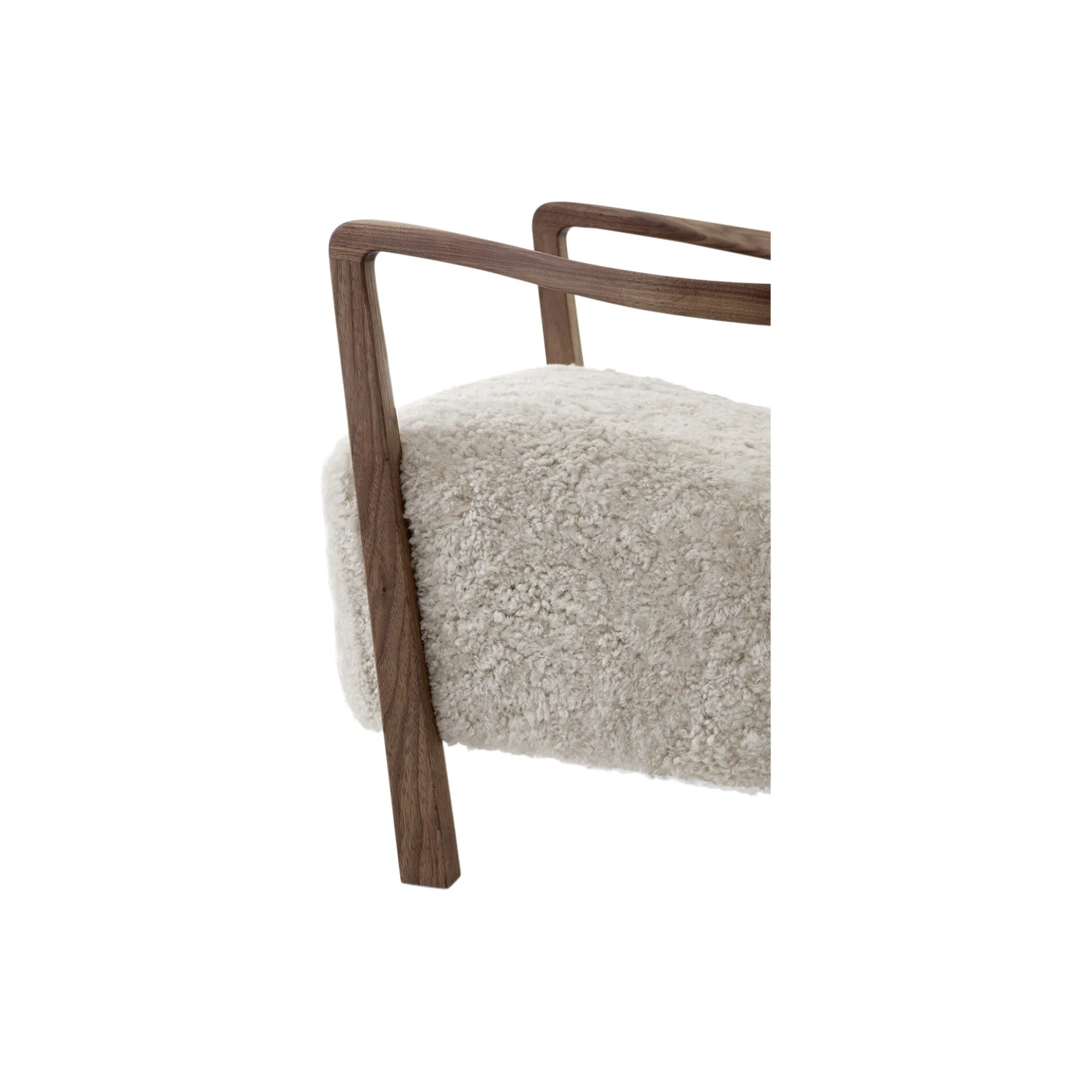 Wulff ATD2 Lounge Chair, sheepskin moonlight/oiled walnut